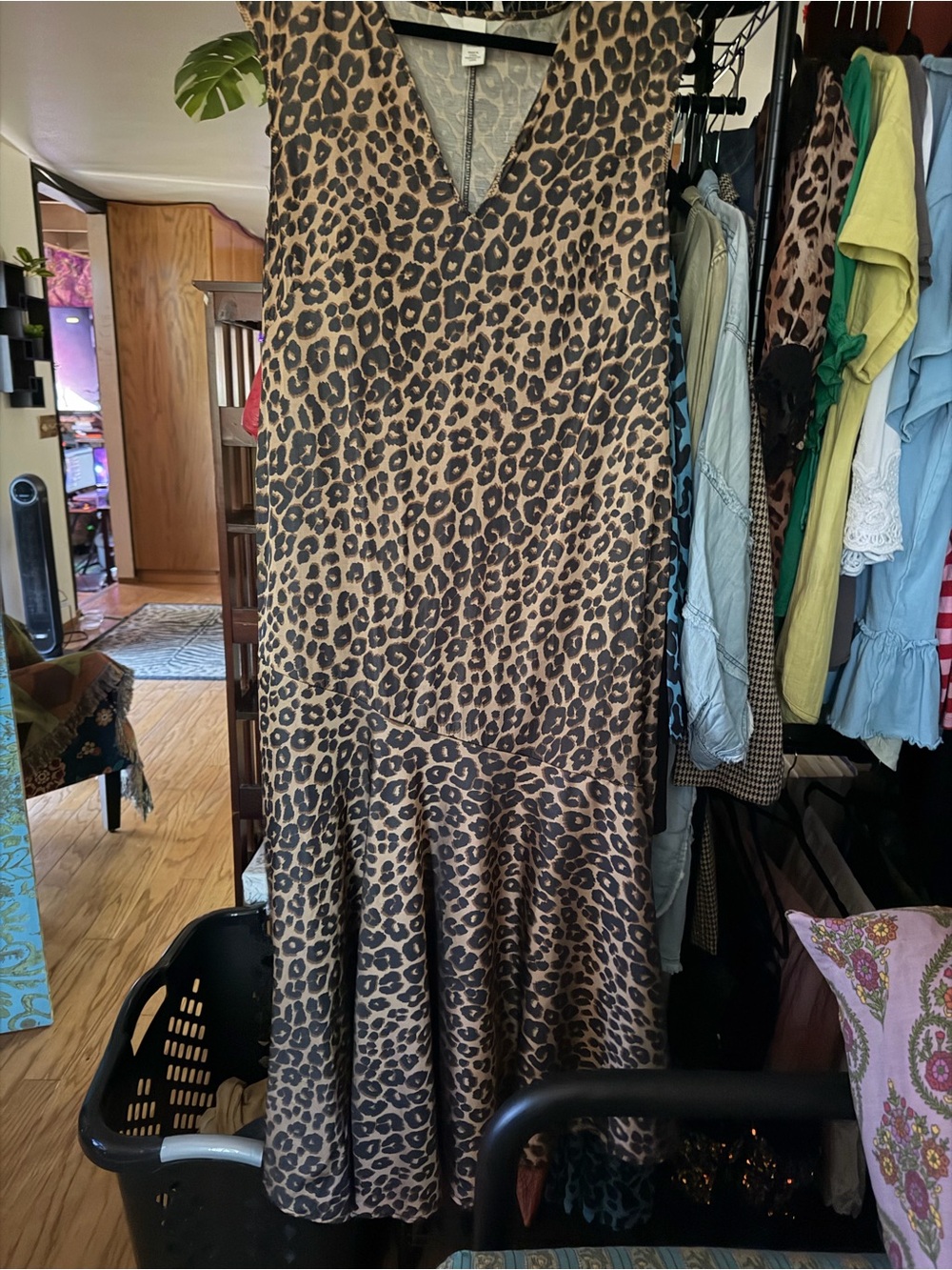 Leopard Print V-Neck Sleeveless Midi Dress - Brown